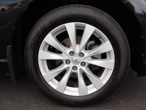 Used 2015 Toyota Venza LE image 44