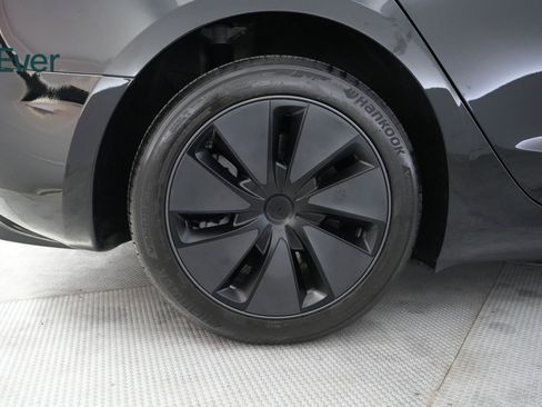 Used 2025 Tesla Model 3 Long Range AWD/4WD image 22