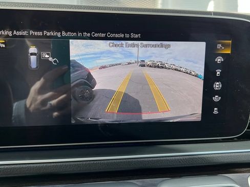 Used 2023 Mercedes-Benz GLS 450 4MATIC image 36