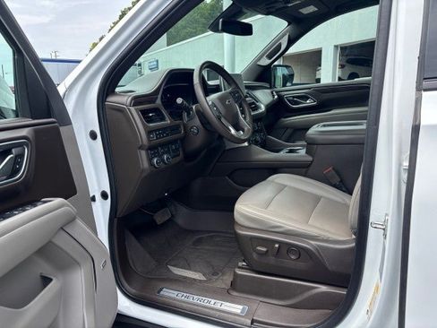 Used 2022 Chevrolet Tahoe Z71 w/ Off-Road Capability Package AWD/4WD image 14