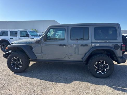 Used 2023 Jeep Wrangler Unlimited Rubicon 4xe w/ Steel Bumper Group AWD/4WD image 7