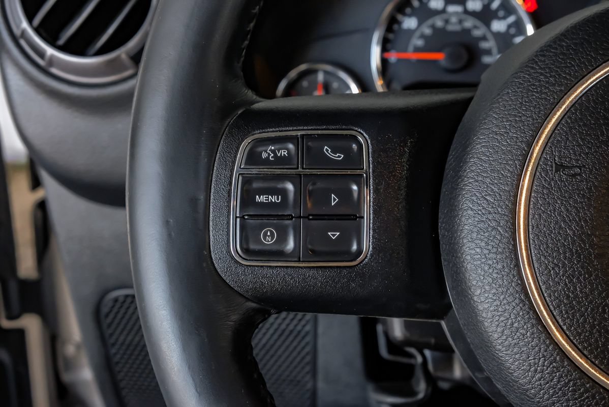 Used 2016 Jeep Wrangler Sport AWD/4WD image 17