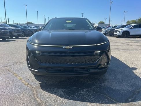 New 2026 Chevrolet Equinox EV LT image 8