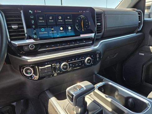 Used 2024 Chevrolet Silverado 1500 LTZ AWD/4WD image 23