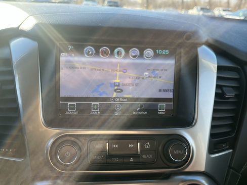 Used 2020 Chevrolet Suburban Premier w/ Premier Plus Edition image 14