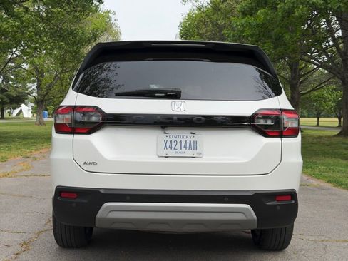 Used 2025 Honda Pilot EX-L image 39