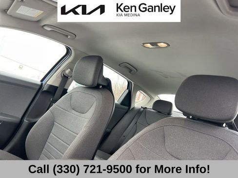 Used 2025 Kia K4 EX image 44