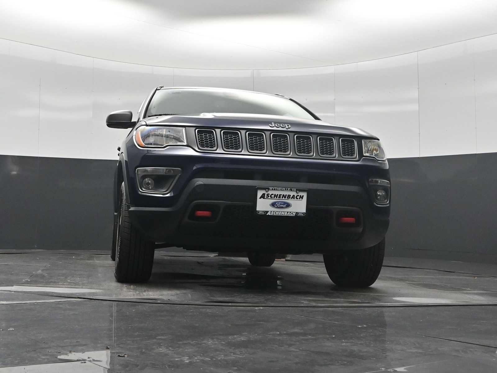 Used 2019 Jeep Compass Trailhawk w/ Popular Equipment Group AWD/4WD image 33