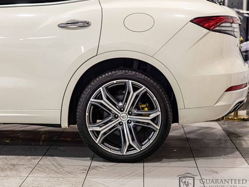 Used 2021 Maserati Levante S GranLusso image 8