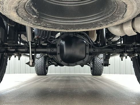 Used 2025 Ford F250 Platinum image 14