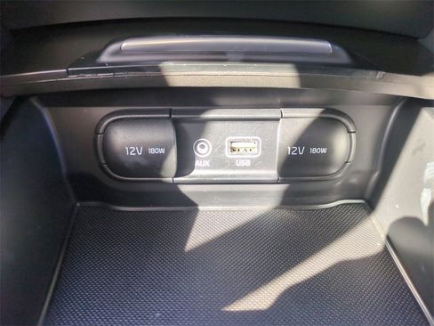 Used 2020 Kia Optima S image 24