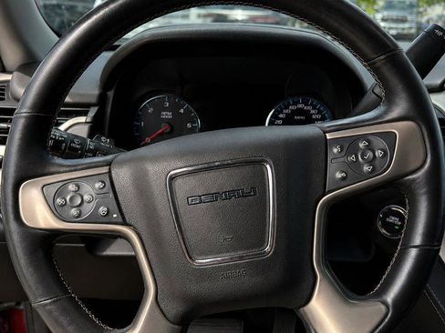 Used 2017 GMC Yukon XL Denali w/ Open Road Package AWD/4WD image 10