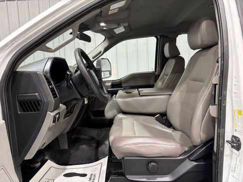 Used 2020 Ford F250 XL w/ Power Equipment Group RWD image 11