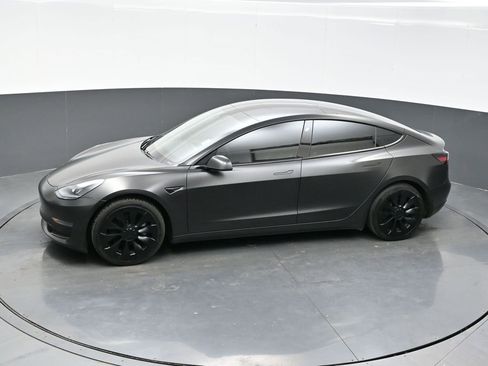 Used 2021 Tesla Model 3 Standard Range Plus image 31