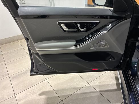 Used 2022 Mercedes-Benz S 580 4MATIC Sedan image 16