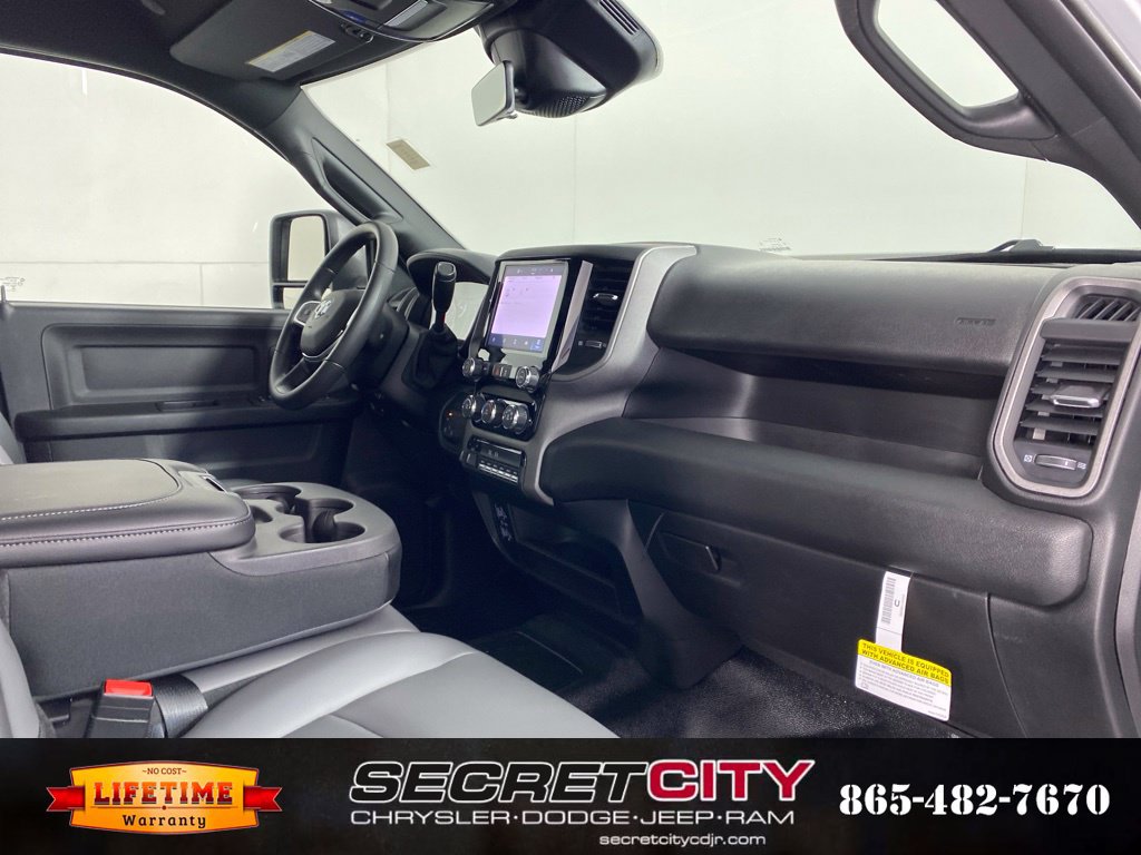 New 2027 RAM 3500 Tradesman AWD/4WD image 31