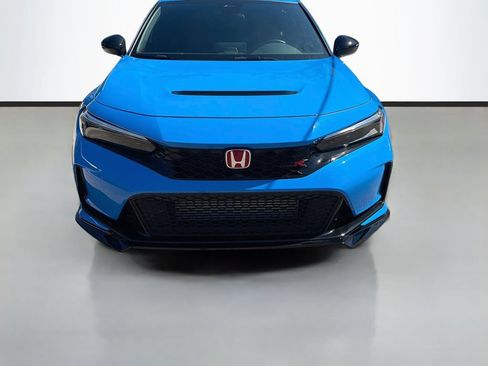 Used 2023 Honda Civic Type R image 2