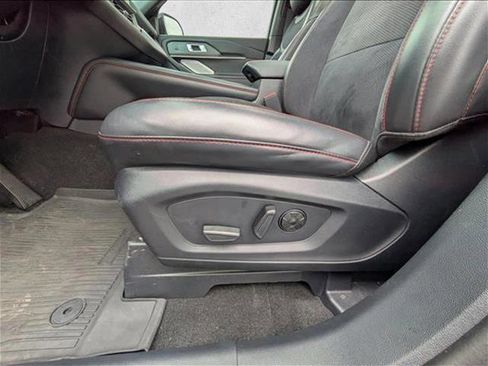 Used 2025 Ford Explorer ST AWD/4WD image 16