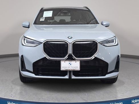 Used 2025 BMW X3 xDrive30i AWD/4WD image 3