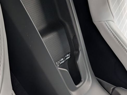 Used 2024 Chevrolet Corvette Stingray Preferred Cpe w/ Z51 Performance Package RWD image 15