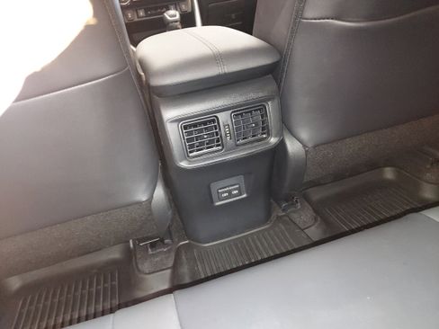 Used 2023 Toyota RAV4 XLE Premium image 20