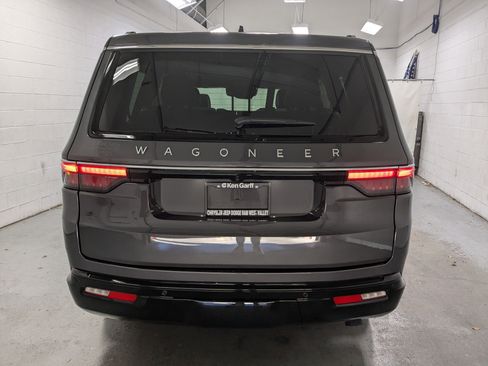 New 2025 Jeep Wagoneer Series II image 5