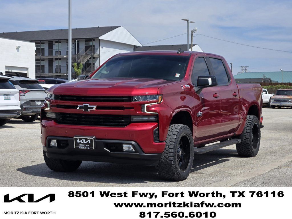Used 2022 Chevrolet Silverado 1500 RST AWD/4WD image 2
