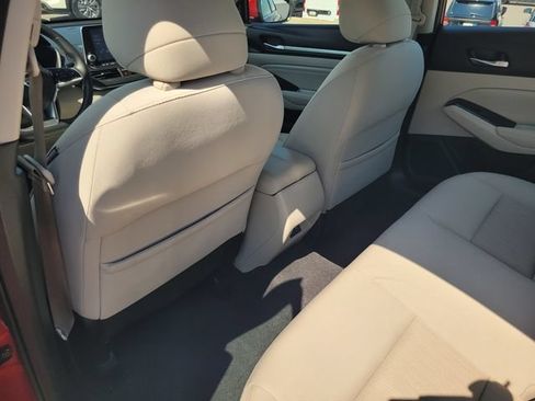 Certified 2021 Nissan Altima 2.5 SV w/ SV Premium Package FWD image 14