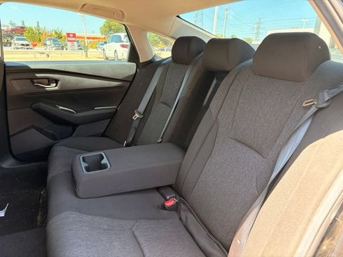 Used 2023 Honda Accord EX image 8