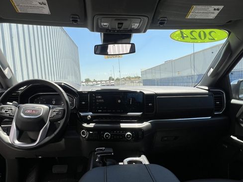 Used 2024 GMC Sierra 1500 SLT w/ SLT Premium Plus Package AWD/4WD image 16