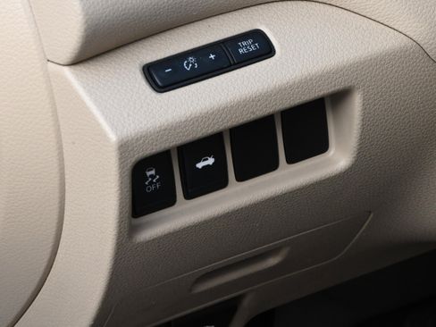 Used 2014 Nissan Altima 2.5 S w/ Display Audio Package image 21