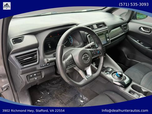 Used 2018 Nissan Leaf SV w/ SV Technology Package FWD image 26