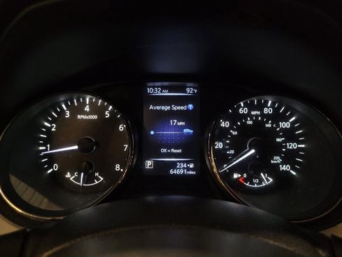 Used 2018 Nissan Rogue Sport SL w/ SL Premium Package FWD image 23