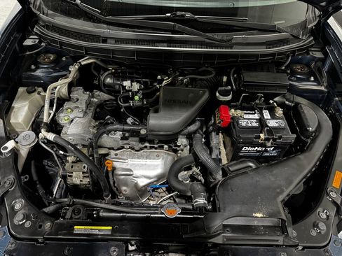 Used 2013 Nissan Rogue SL AWD/4WD image 11