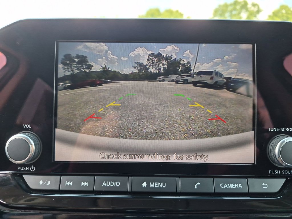 Used 2024 Nissan Pathfinder SV FWD image 26