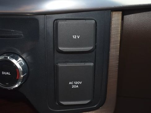 Used 2025 Ford F150 King Ranch AWD/4WD image 39
