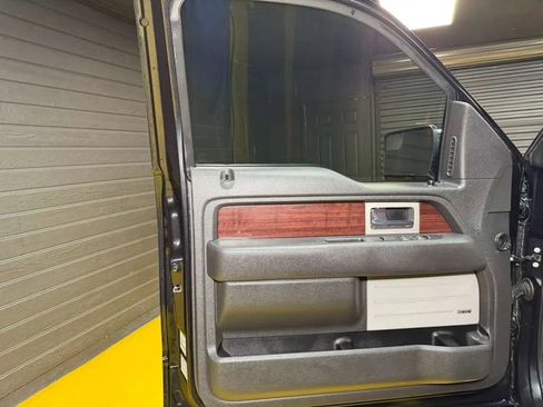 Used 2014 Ford F150 King Ranch w/ King Ranch Luxury Package image 22