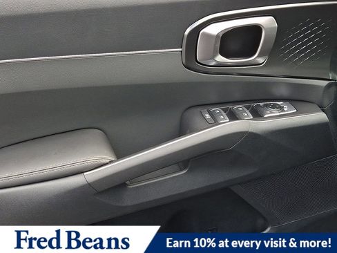 New 2026 Kia Sorento S image 8