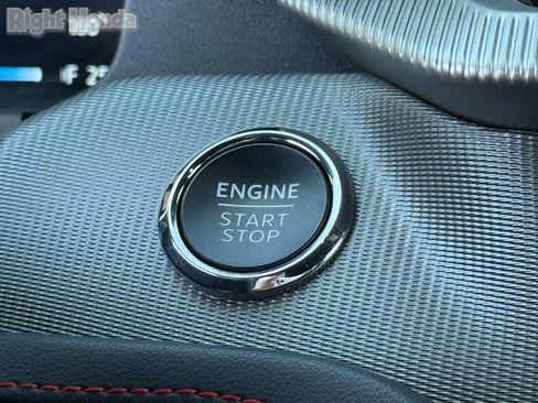 Used 2025 Ford Explorer ST-Line w/ Premium Package image 25