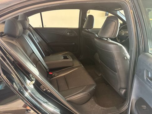 Used 2016 Honda Accord Sport image 8