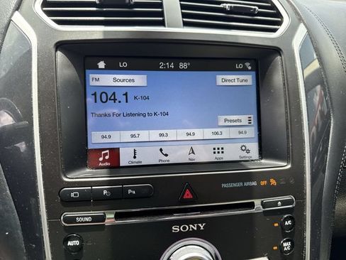 Used 2017 Ford Explorer Platinum AWD/4WD image 16
