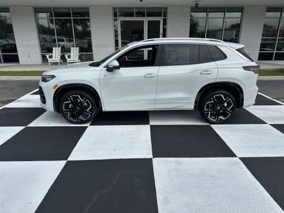 Used 2026 Volkswagen Tiguan SEL R-Line