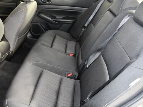 Used 2024 Nissan Altima 2.5 SV FWD image 44