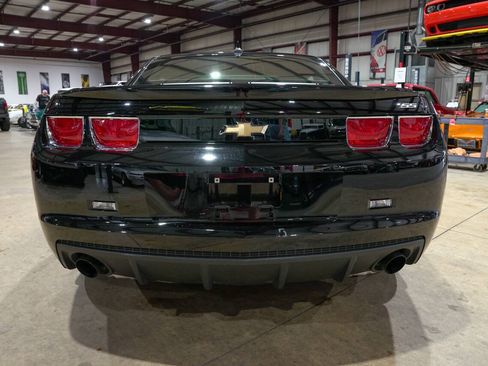 Used 2010 Chevrolet Camaro SS RWD image 7
