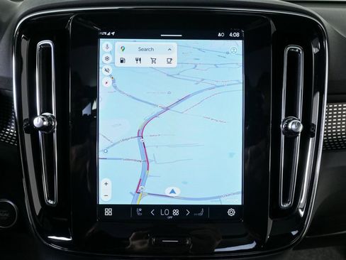 Certified 2025 Volvo XC40 B5 Plus image 16