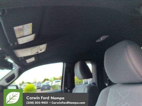 Used 2018 Toyota Tacoma TRD Sport w/ Technology Package AWD/4WD image 23