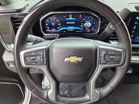 Used 2024 Chevrolet Silverado 1500 LT RWD image 28