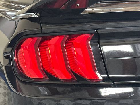 Used 2020 Ford Mustang GT w/ Equipment Group 301A RWD image 43