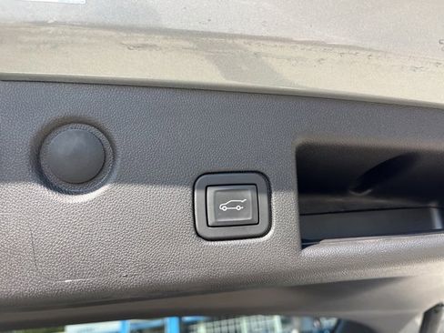 Used 2024 Chevrolet Equinox RS image 7