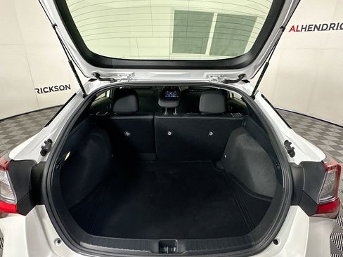 Used 2022 Toyota Prius L Eco image 31